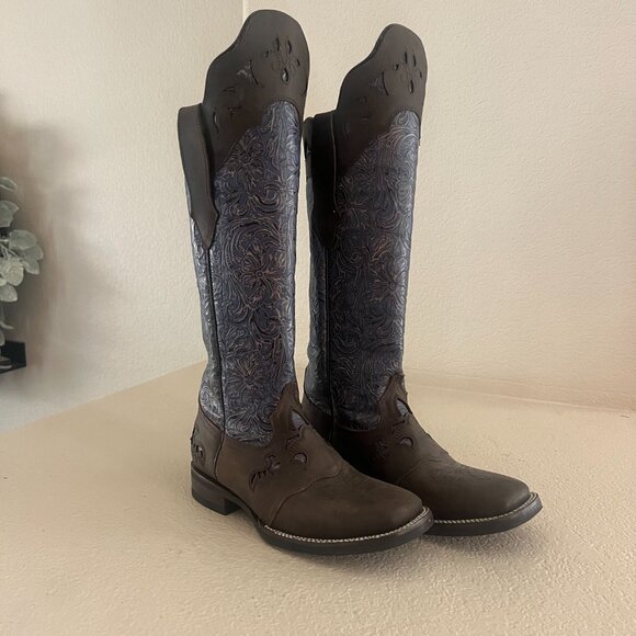 Lacy Brand Boots - Brown with Lavender Embossed Size 7.5 - Picture 4 of 5